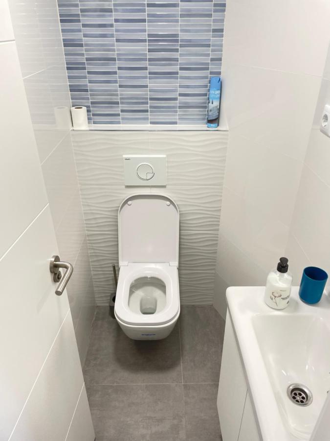 Апартаменты New Square Ocean Бенидорм Экстерьер фото